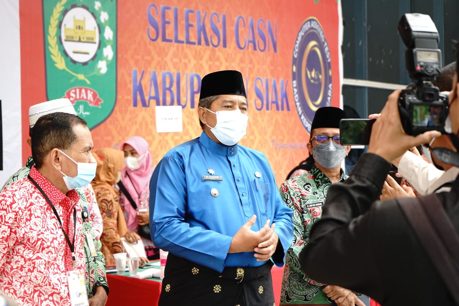 Bupati Alfedri Melakukan Tinjauan terhadap Pelaksanaan Seleksi Kompetensi Dasar CPNS Siak Formasi Tahun 2021