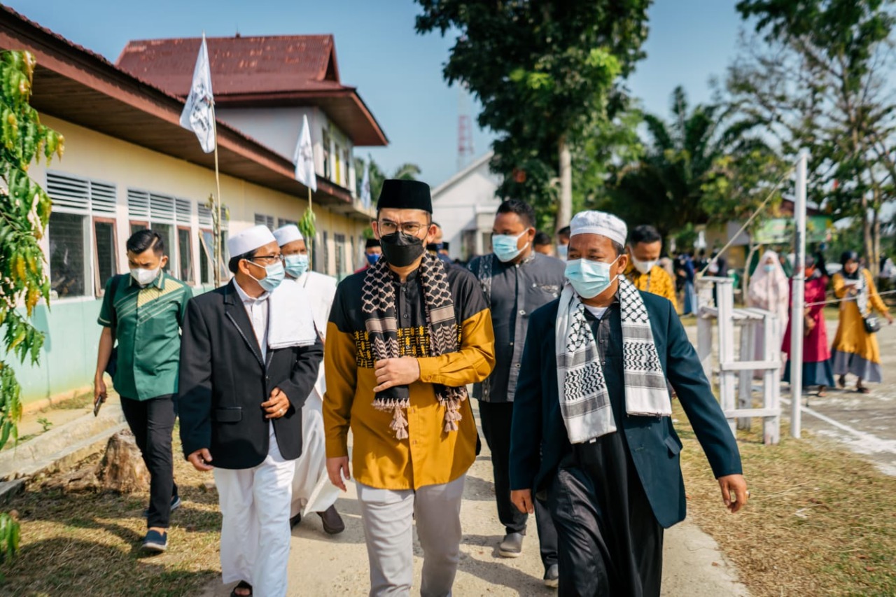 Bubarkan MUI Jadi Trending Topik, Senator Muda Riau Bersuara