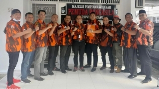 MPW PP Riau Serahkan SK Komando Inti Pada Live Talk Show dan Launching Web Peringati Hari Lahir Pancasila
