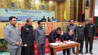 RAPAT PARIPURNA UBAH SUSUNAN AKD DPRD KOTA PEKANBARU SISA MASA JABATAN 2019-2024