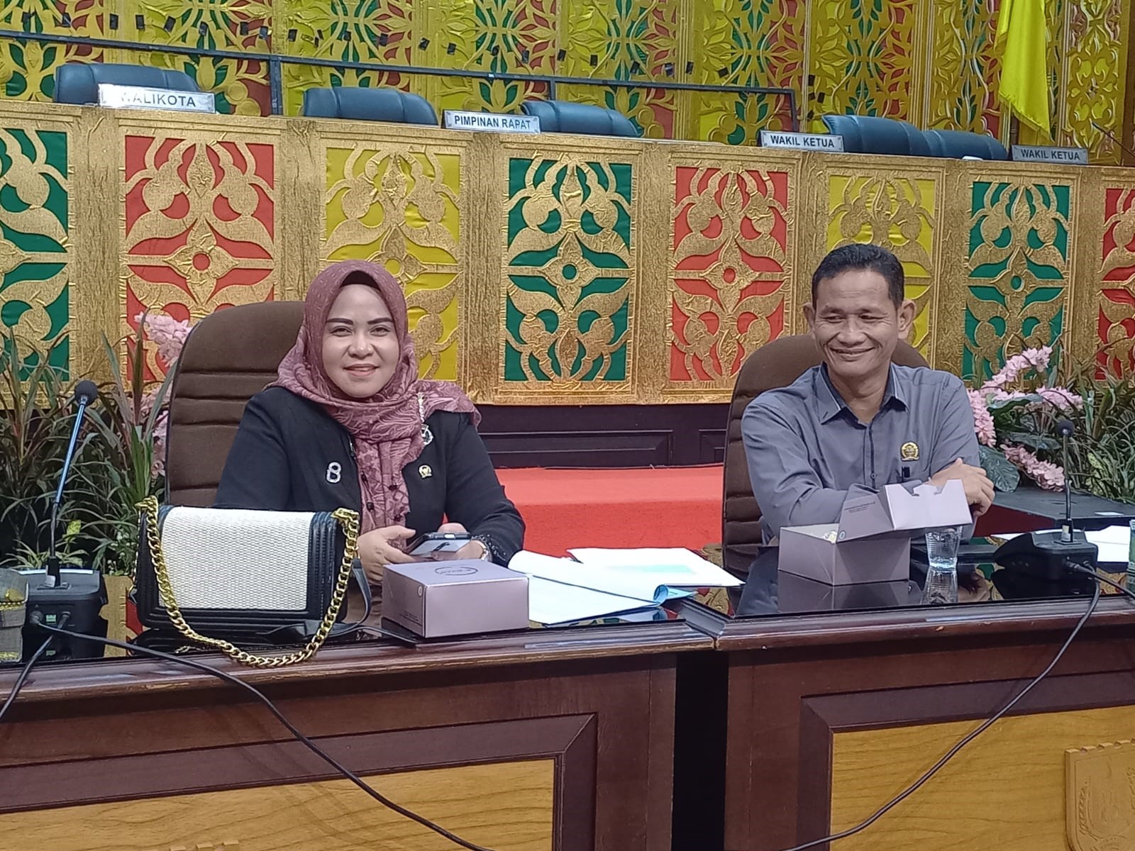 Komisi III DPRD Kota Pekanbaru Didatangi Ratusan Guru Honorer, Tagih Solusi Jadi ASN PPPK
