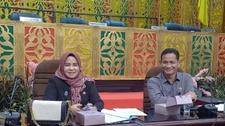 Komisi III DPRD Kota Pekanbaru Didatangi Ratusan Guru Honorer, Tagih Solusi Jadi ASN PPPK
