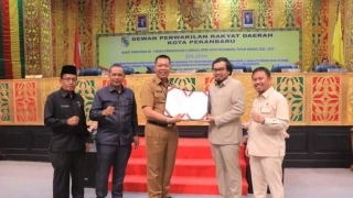 DPRD Kota Pekanbaru Sahkan Perda Pengelolaan Air Limbah Domestik